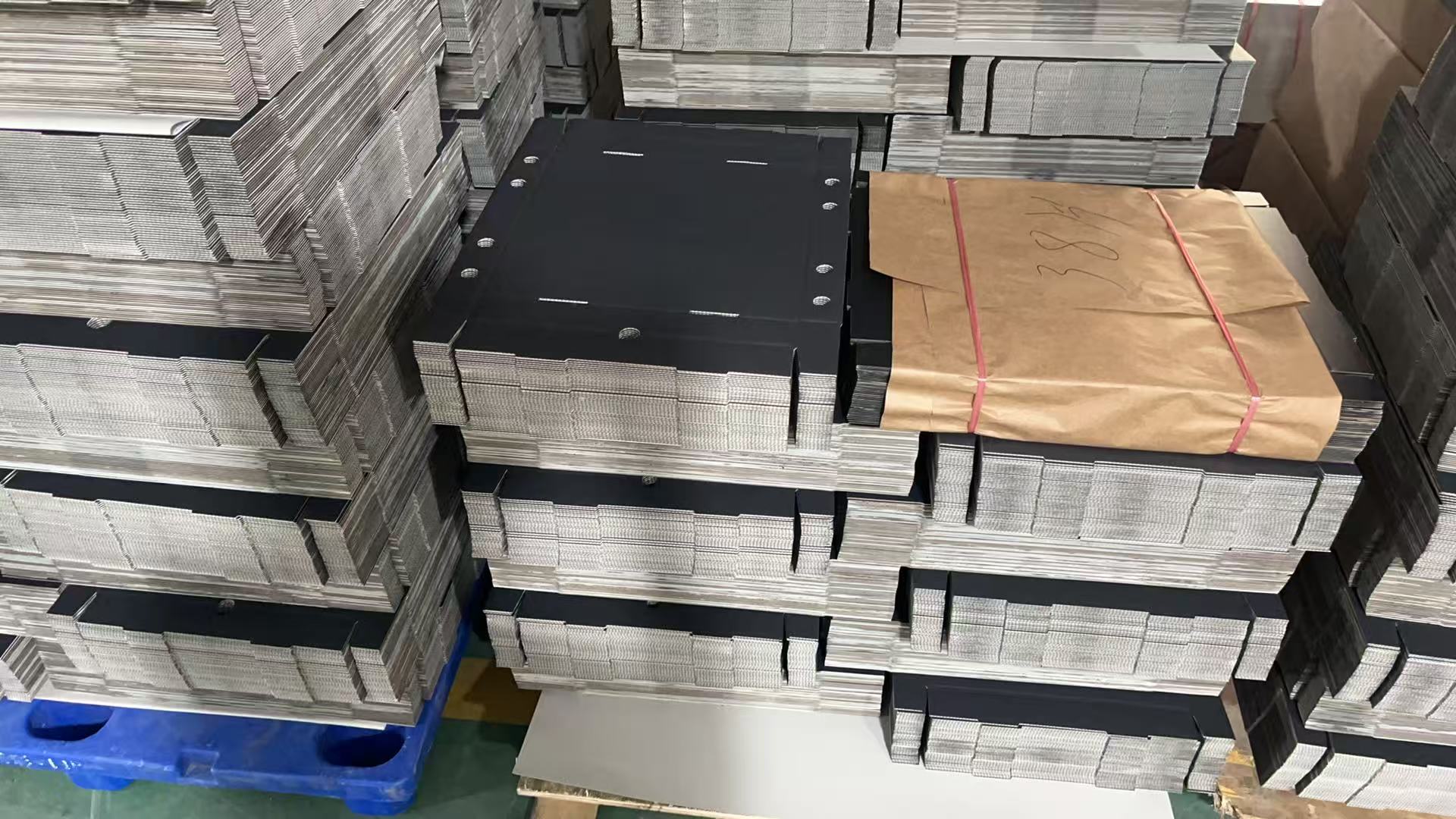 Pizza Corrugated Box (5).png