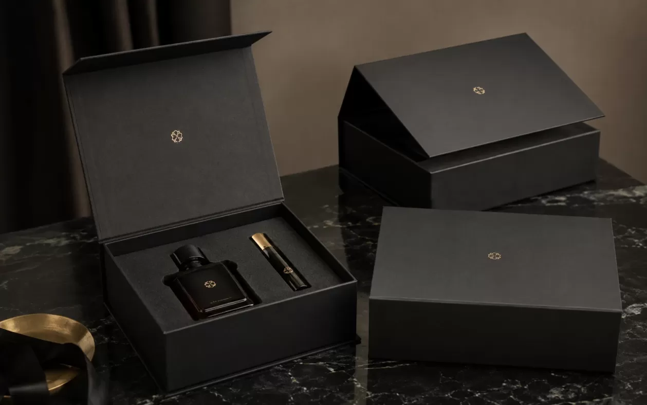 Magnetic Closure Boxes
